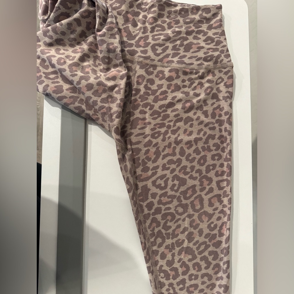 Leopard High Waist Pant- Chai Cocoa Brown Leopard. M - Picture 5 of 6